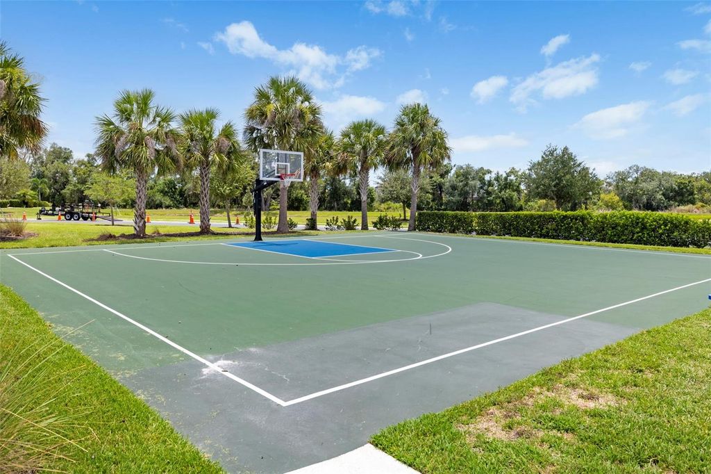 Image 58 of property listing at 17927 POLO TRAIL, Bradenton, FL 34211