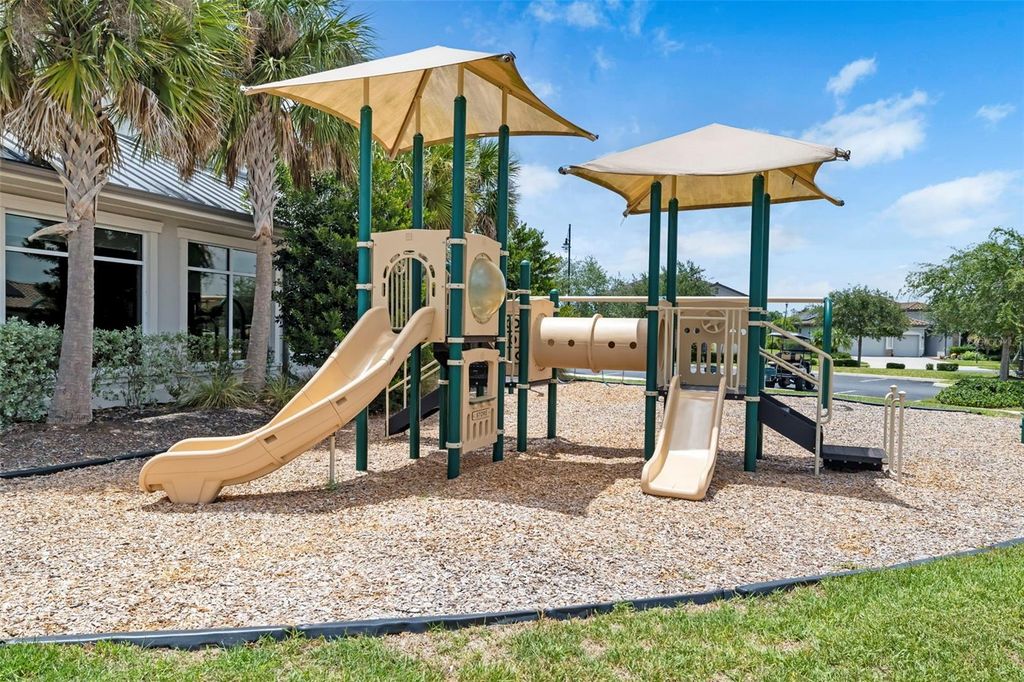 Image 59 of property listing at 17927 POLO TRAIL, Bradenton, FL 34211