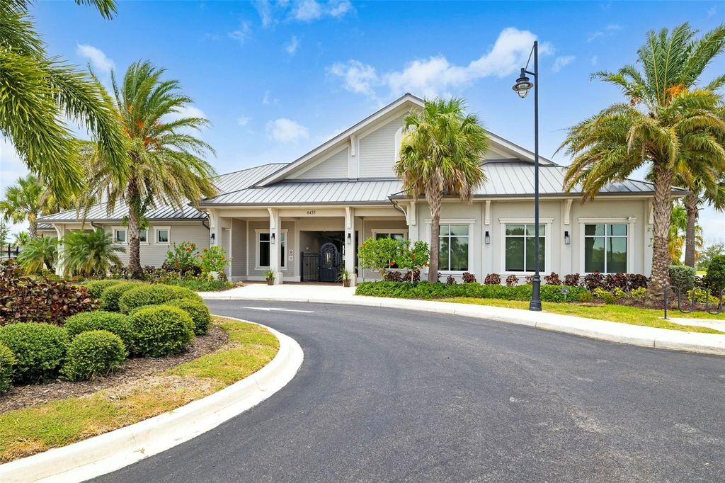 Image 60 of property listing at 17927 POLO TRAIL, Bradenton, FL 34211