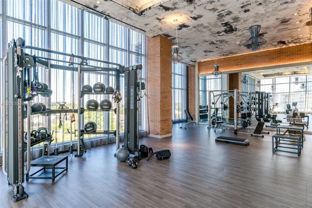 4010 S Ocean Dr R908, Hollywood, FL 33019