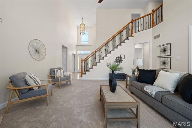 9583 E Vista Drive, Hillsboro, MO 63050