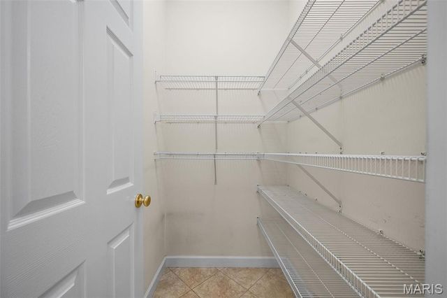 9583 E Vista Drive, Hillsboro, MO 63050