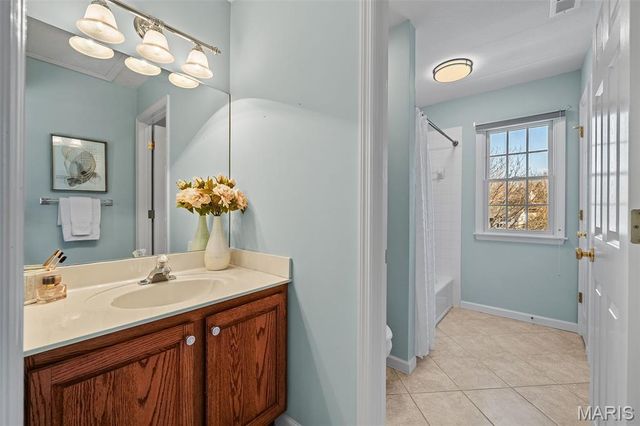 9583 E Vista Drive, Hillsboro, MO 63050