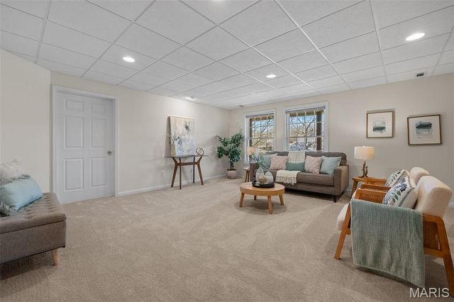 9583 E Vista Drive, Hillsboro, MO 63050