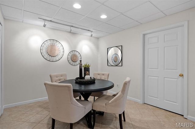 9583 E Vista Drive, Hillsboro, MO 63050