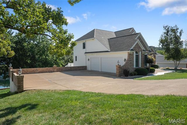 9583 E Vista Drive, Hillsboro, MO 63050