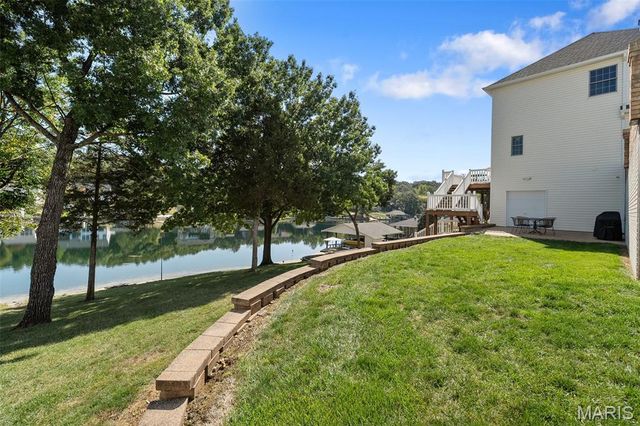 9583 E Vista Drive, Hillsboro, MO 63050