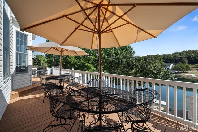 9583 E Vista Drive, Hillsboro, MO 63050