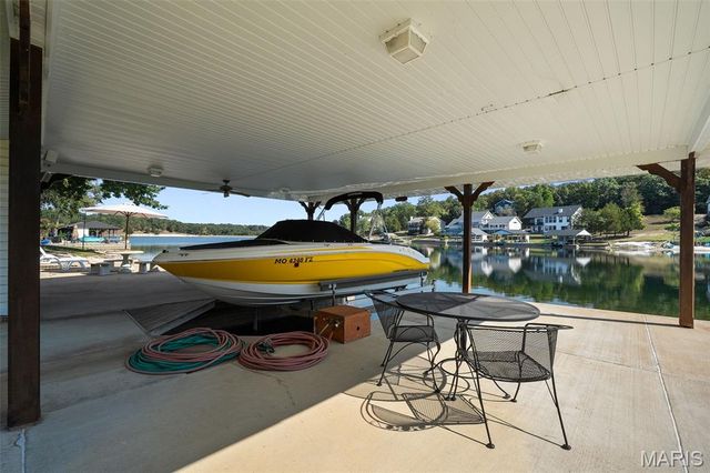 9583 E Vista Drive, Hillsboro, MO 63050