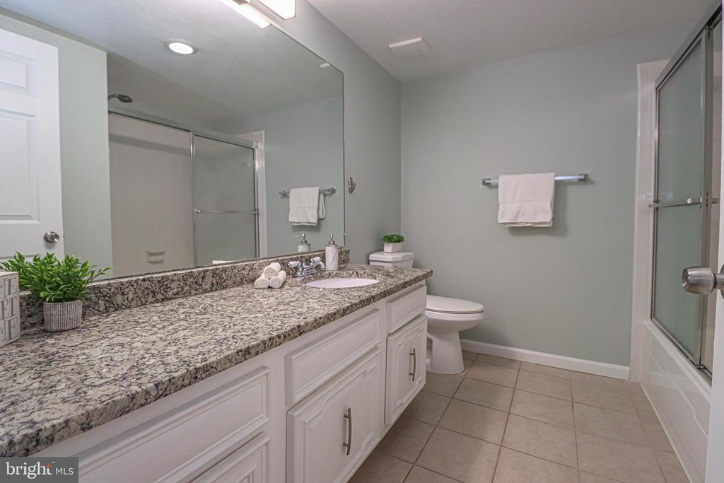 Image 22 of property listing at 140 GEORGETOWN RD #10, Annapolis, MD 21403