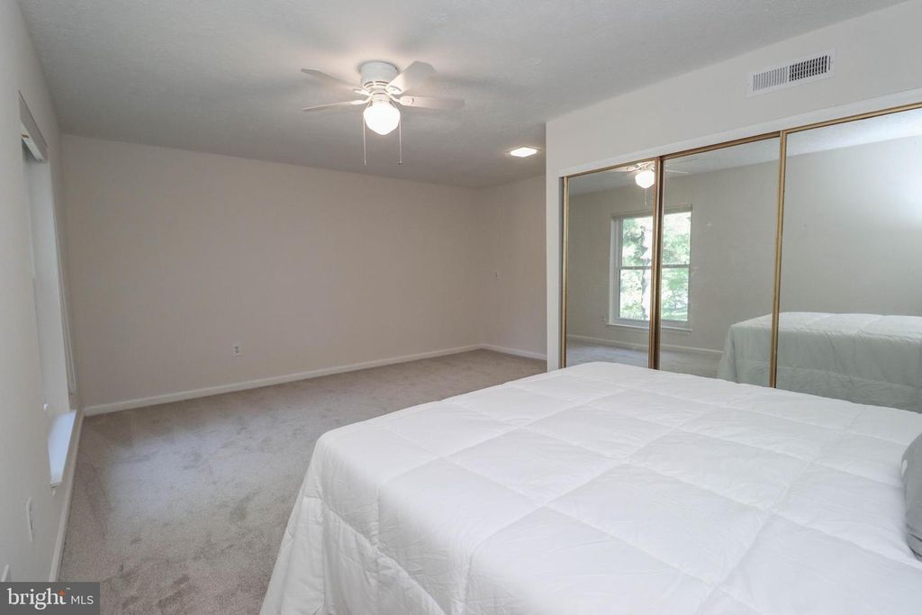 Image 26 of property listing at 140 GEORGETOWN RD #10, Annapolis, MD 21403
