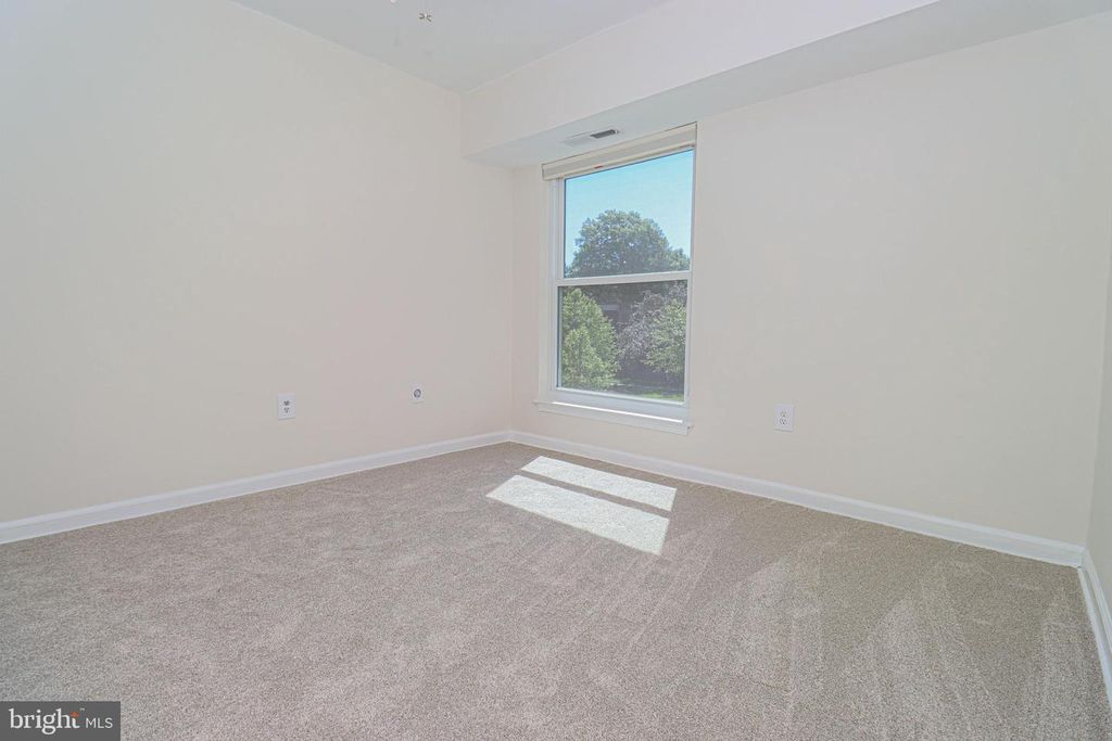 Image 31 of property listing at 140 GEORGETOWN RD #10, Annapolis, MD 21403