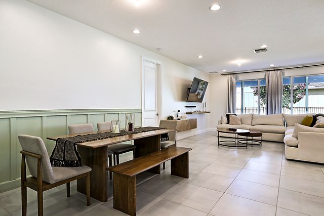 19199 Rolling Acres Road, Loxahatchee, FL 33470