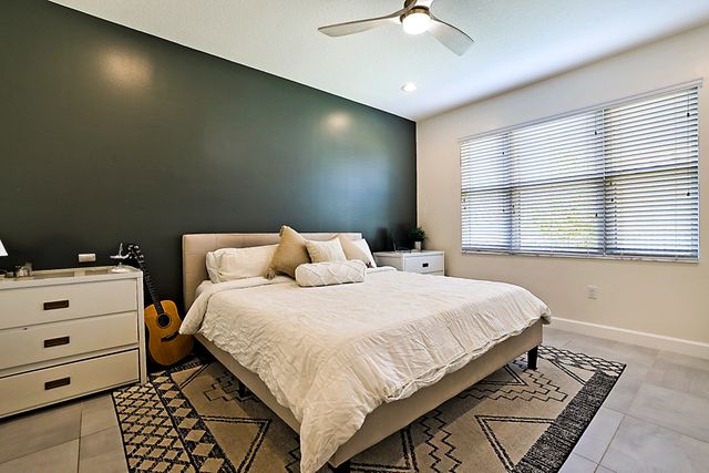 19199 Rolling Acres Road, Loxahatchee, FL 33470