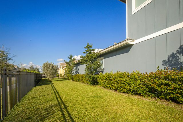 19199 Rolling Acres Road, Loxahatchee, FL 33470