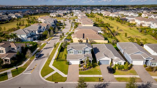 19199 Rolling Acres Road, Loxahatchee, FL 33470