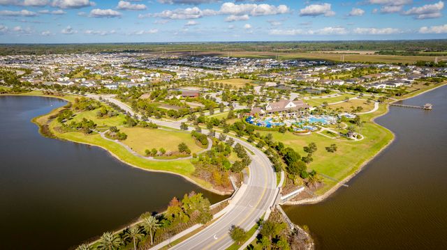 19199 Rolling Acres Road, Loxahatchee, FL 33470