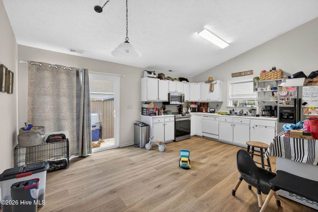 404 Beasley Road, Wilmington, NC 28409