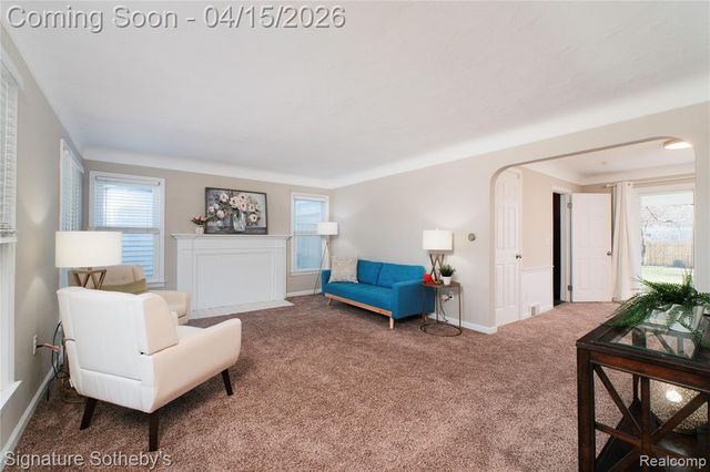 13621 Vernon Street, Oak Park, MI 48237