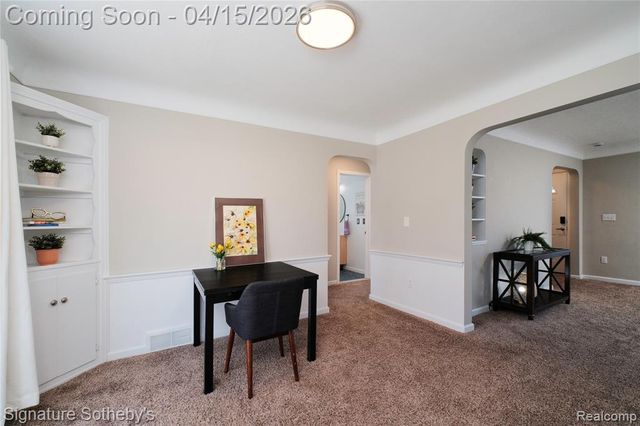 13621 Vernon Street, Oak Park, MI 48237