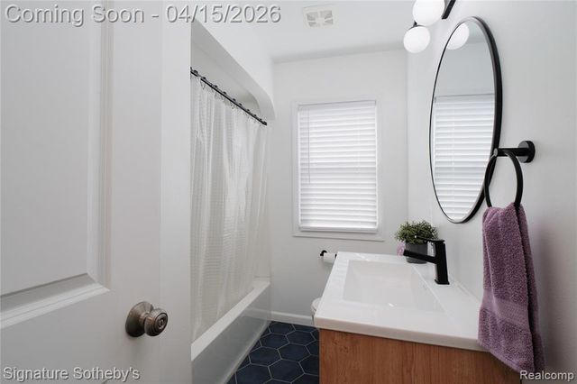 13621 Vernon Street, Oak Park, MI 48237