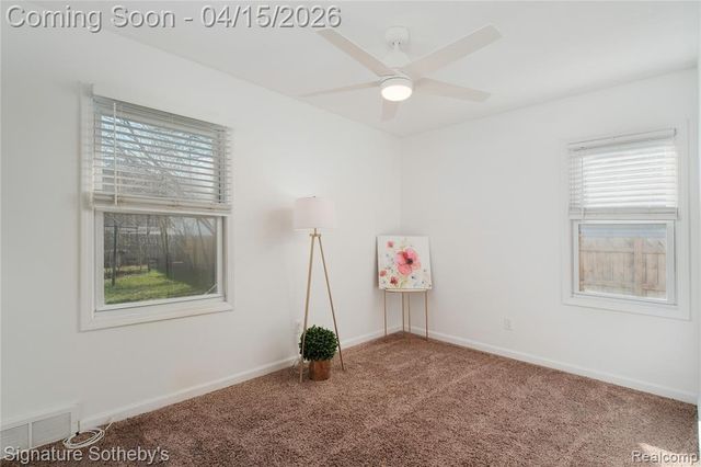 13621 Vernon Street, Oak Park, MI 48237