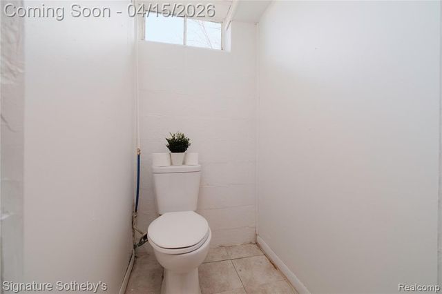 13621 Vernon Street, Oak Park, MI 48237