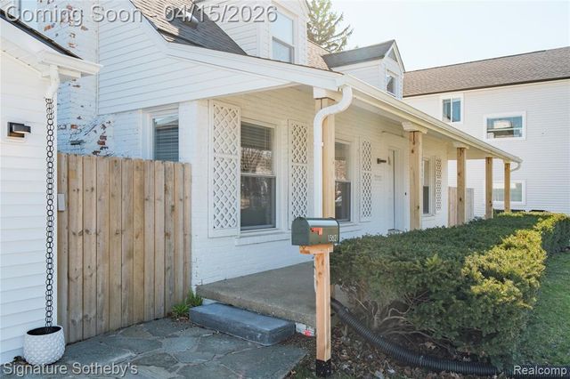 13621 Vernon Street, Oak Park, MI 48237