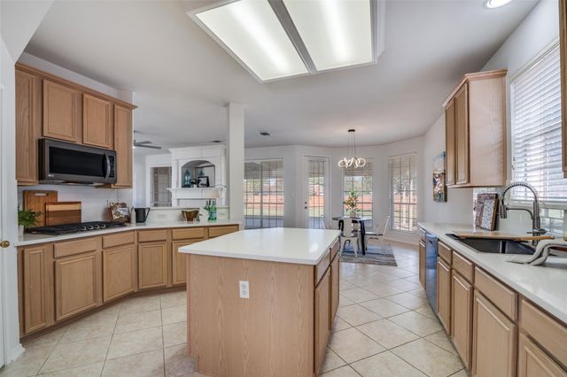 237 Mimosa Drive, Murphy, TX 75094