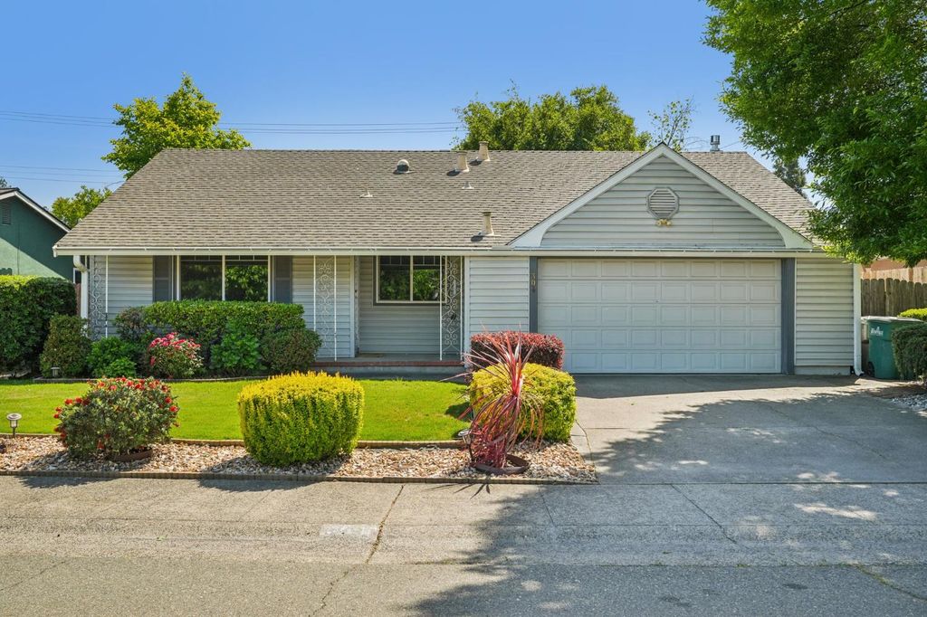 304 Margaret Way, Roseville, CA 95678