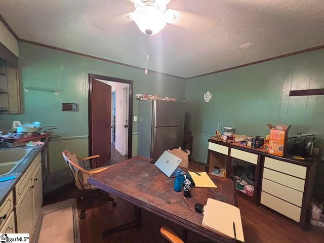 230 N Catherine Street, Pickens, SC 29671