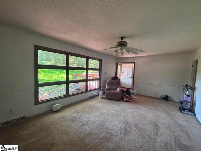 230 N Catherine Street, Pickens, SC 29671