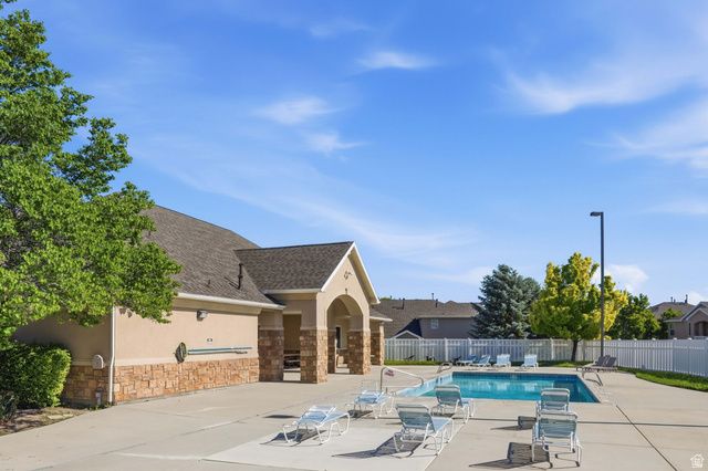 7361 S GERALEE LN, West Jordan, UT 84084
