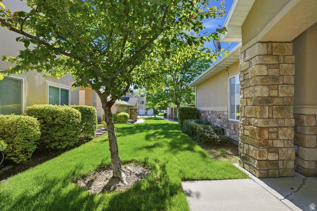 7361 S GERALEE LN, West Jordan, UT 84084