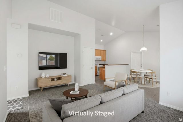 7361 S GERALEE LN, West Jordan, UT 84084