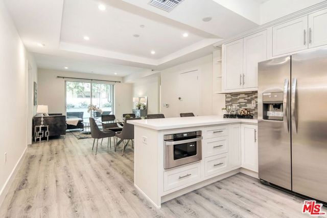 1237 S Holt Avenue 504, Los Angeles, CA 90035