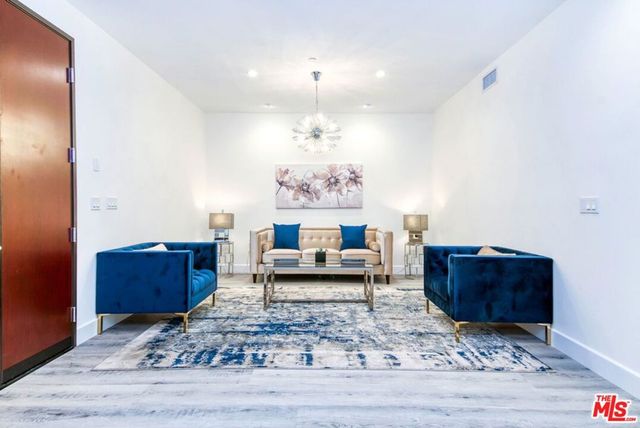 1237 S Holt Avenue 504, Los Angeles, CA 90035