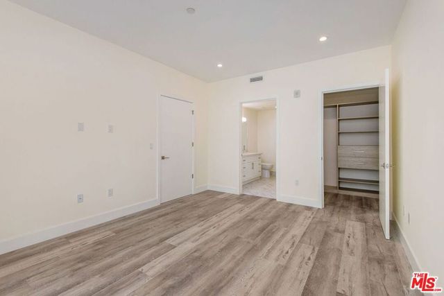 1237 S Holt Avenue 504, Los Angeles, CA 90035