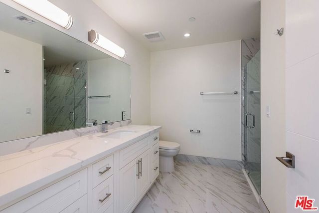 1237 S Holt Avenue 504, Los Angeles, CA 90035