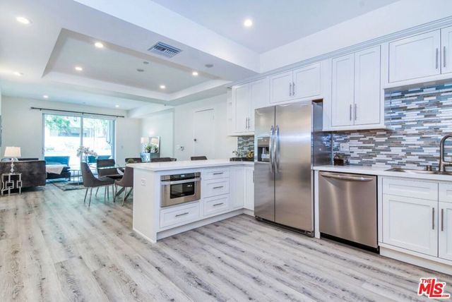 1237 S Holt Avenue 504, Los Angeles, CA 90035