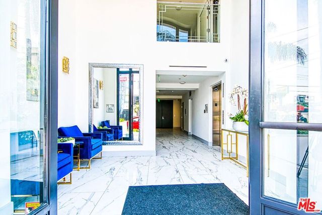 1237 S Holt Avenue 504, Los Angeles, CA 90035