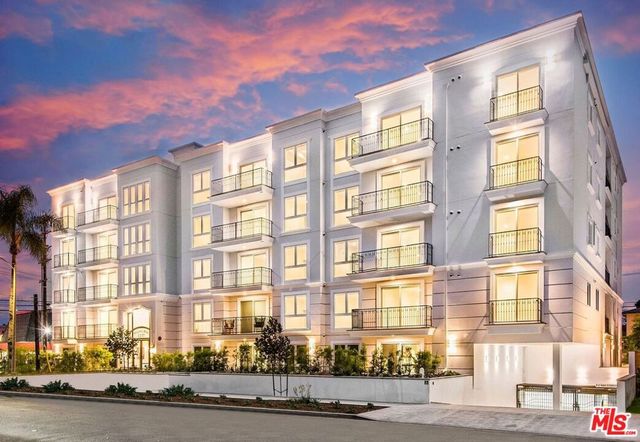 1237 S Holt Avenue 504, Los Angeles, CA 90035