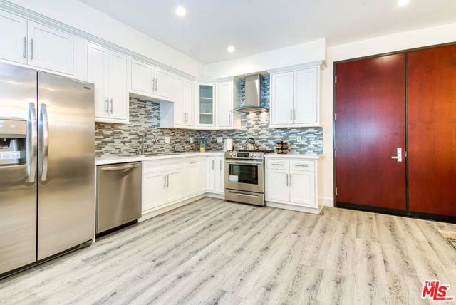 1237 S Holt Avenue 504, Los Angeles, CA 90035