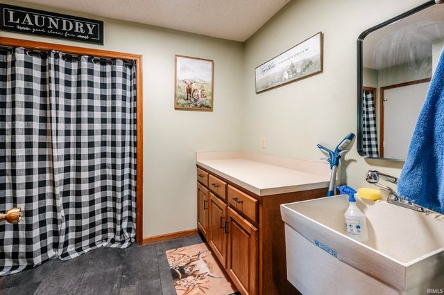 3582 County Road 34, Auburn, IN 46793
