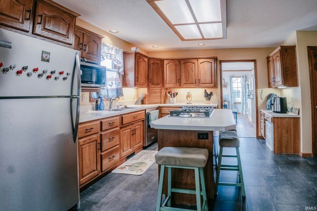 3582 County Road 34, Auburn, IN 46793