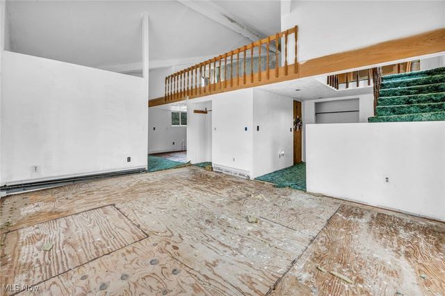 17937 Kingswood Drive, Chagrin Falls, OH 44023