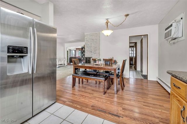 17937 Kingswood Drive, Chagrin Falls, OH 44023