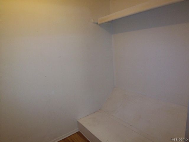 18708 Kendell Court, Clinton Charter Township, MI 48035