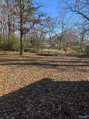 1306 Sparkman Street NW, Hartselle, AL 35640