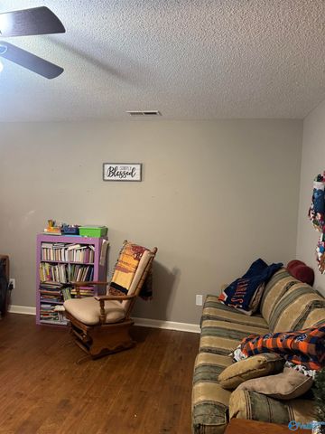 1306 Sparkman Street NW, Hartselle, AL 35640